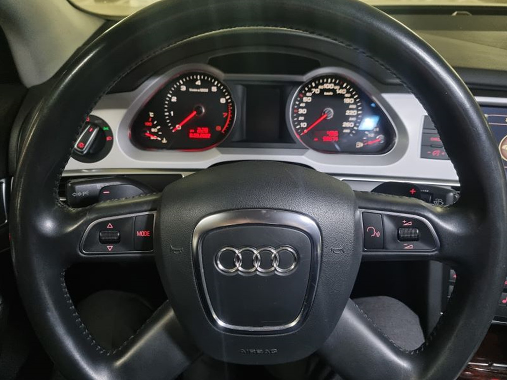 Audi A6_ (6).jpg