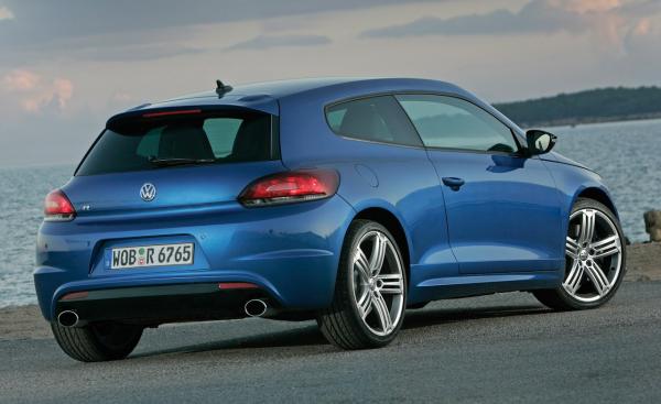 2010_volkswagen_scirocco_r_5_cd_gallery_zoomed.jpg