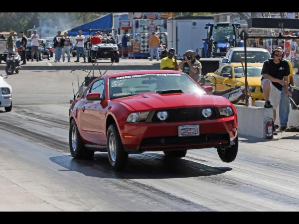 2010-Saleen-Ford-Mustang-S281-Wheelie-1920x1440.jpg