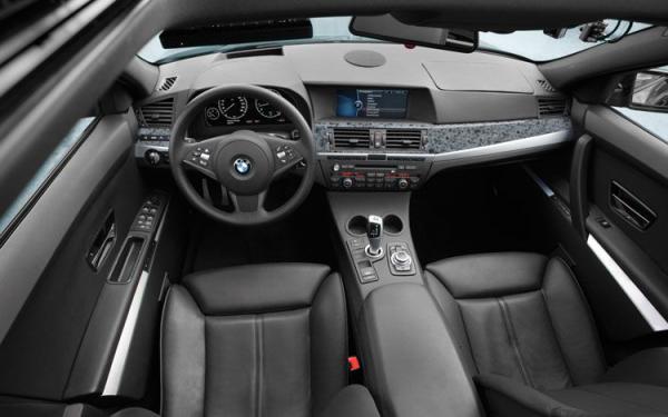 163_news081103_01z+next_generation_bmw_x3+full_interior_view.jpg